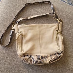 B. Makowsky Pebbled Soft Cream Tan Leather Snakeskin Crossbody Handbag Purse